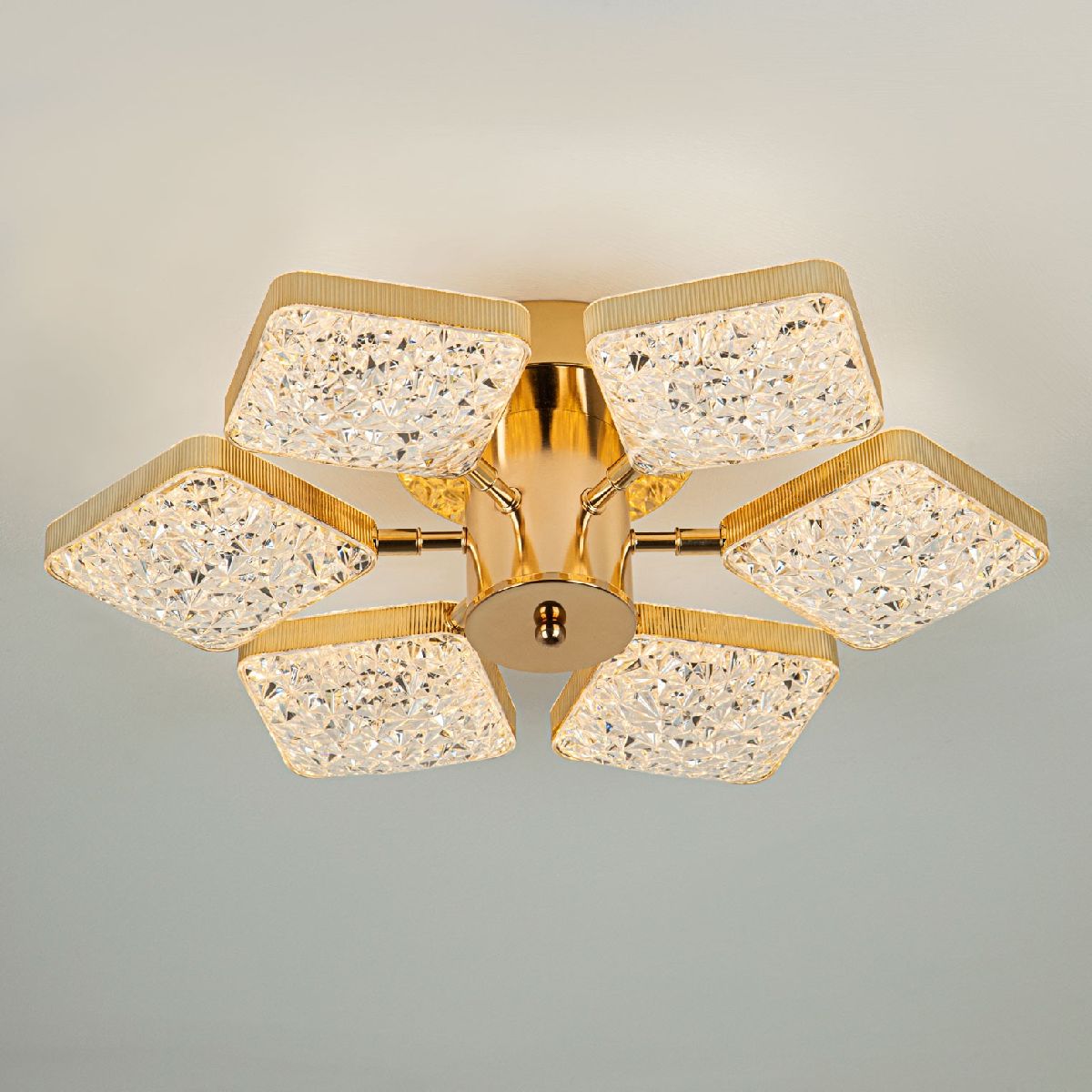 Потолочная люстра LED4U L8452-6 Потолочная люстра LED4U L8452-6