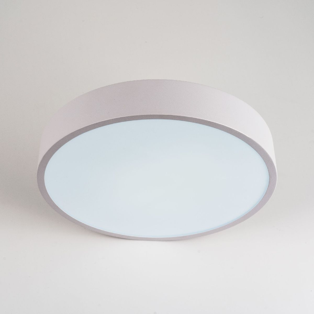 Потолочный светильник LED4U L2020-300 WH Потолочный светильник LED4U L2020-300 WH