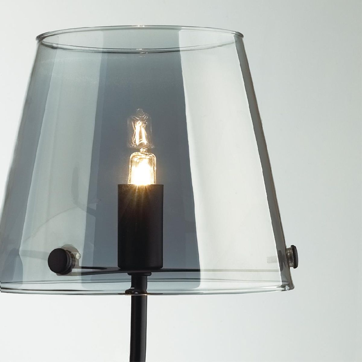 Бра Lumion Smoky 6570/1W Бра Lumion Smoky 6570/1W