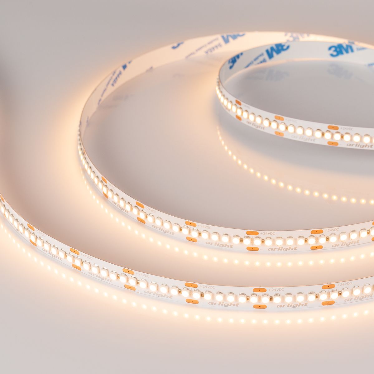 Светодиодная лента Arlight RT-A240-10mm 24V Warm2700 (19.2W/m, IP20, 3528, 5m) 017428(1) Светодиодная лента Arlight RT-A240-10mm 24V Warm2700 (19.2W/m, IP20, 3528, 5m) 017428(1)