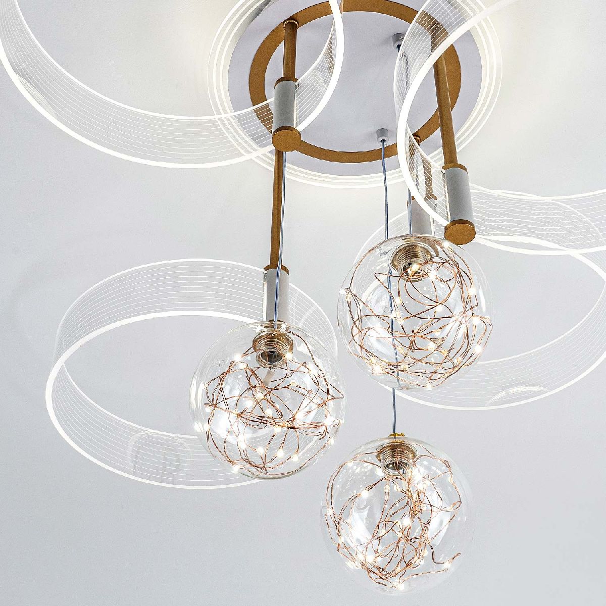 Потолочная люстра LED4U L1040-750 WT Потолочная люстра LED4U L1040-750 WT