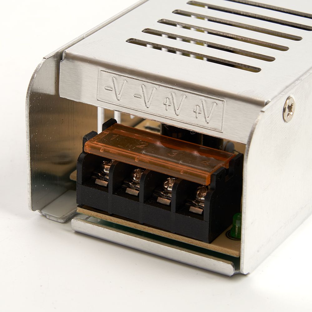 Блок питания для светодиодной ленты Feron LB009 12V 150W IP20 12,5A 21496 Блок питания для светодиодной ленты Feron LB009 12V 150W IP20 12,5A 21496