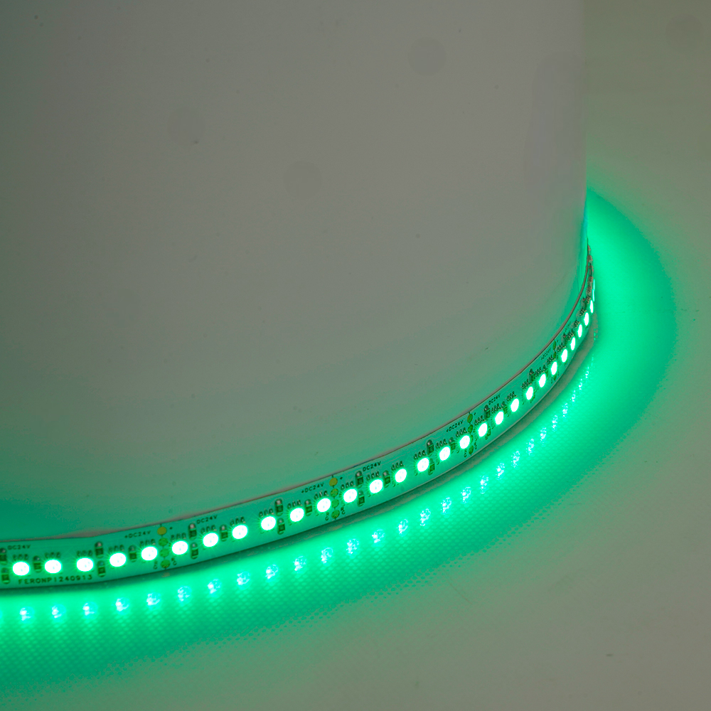 Светодиодная лента Feron LS502 24В 5050 16Вт/м RGB 5м IP20 51824 Светодиодная лента Feron LS502 24В 5050 16Вт/м RGB 5м IP20 51824