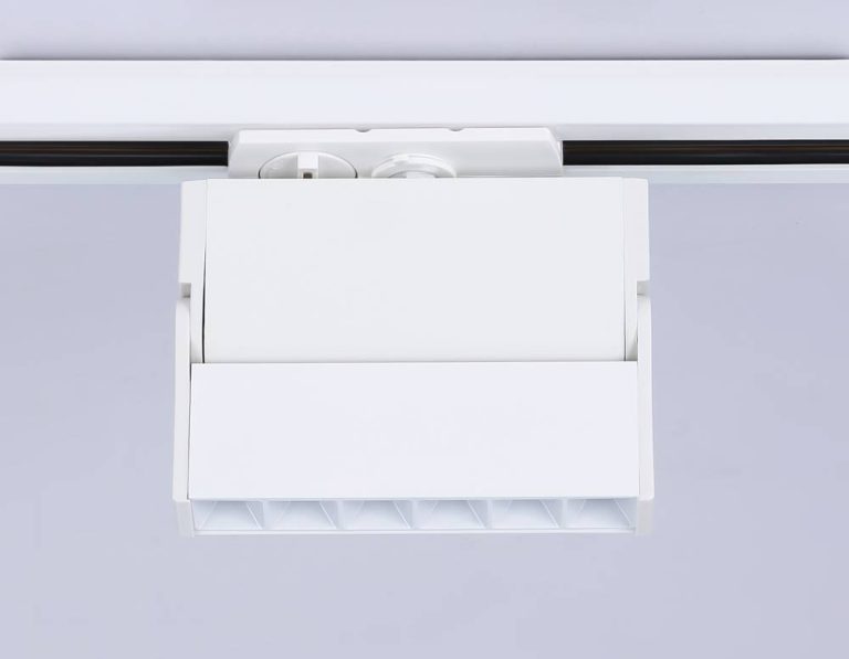 Трековый однофазный светильник Ambrella Light Track System GL6811