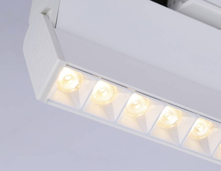 Трековый однофазный светильник Ambrella Light Track System GL6815