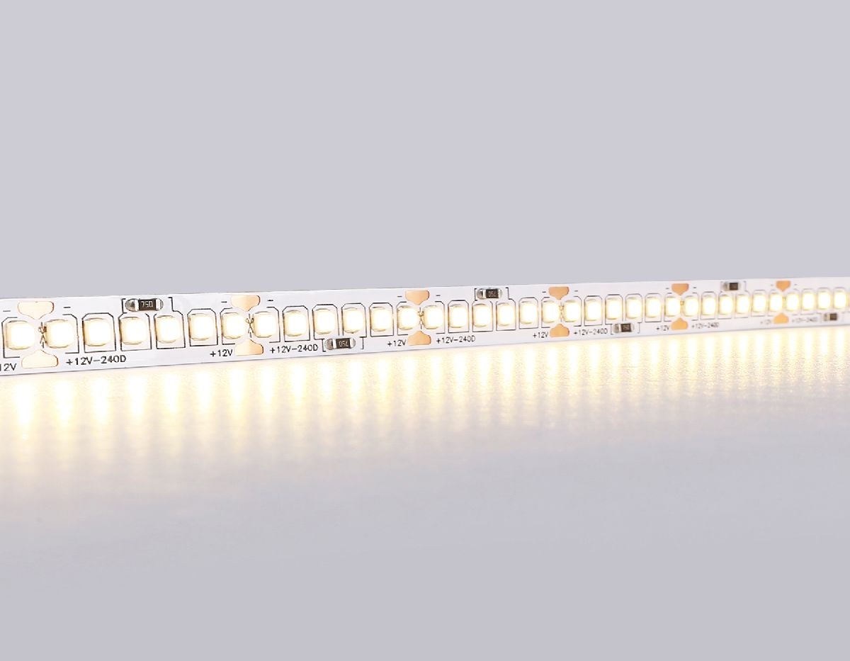 Светодиодная лента Ambrella Light LED Strip 12В 2835 19,2Вт/м 3000K 5м IP20 GS1501 Светодиодная лента Ambrella Light LED Strip 12В 2835 19,2Вт/м 3000K 5м IP20 GS1501
