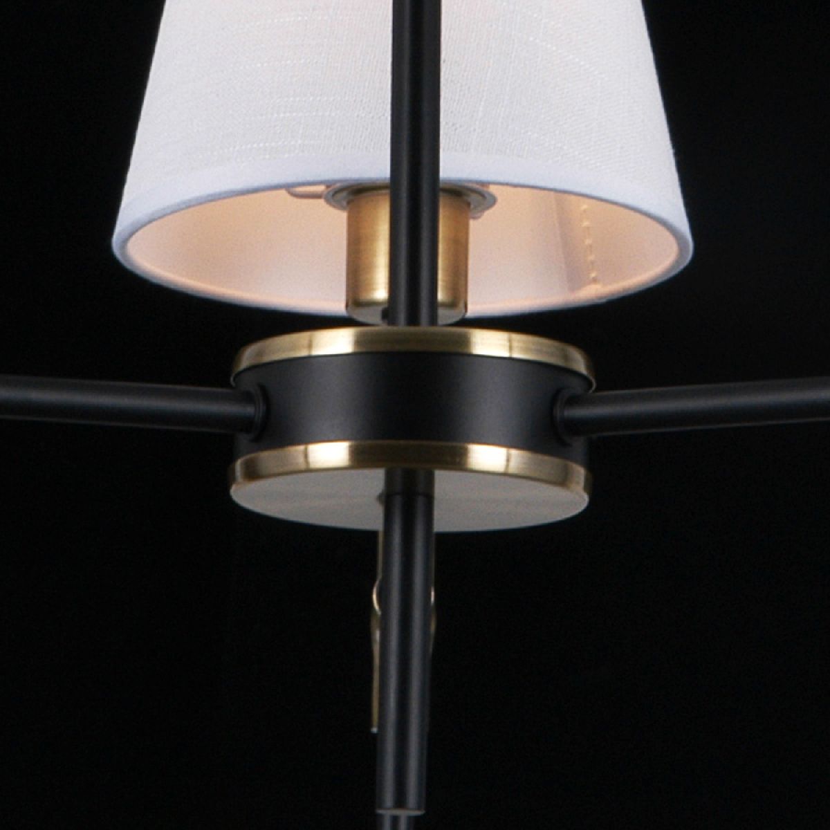 Люстра на штанге Illumico IL0185-3CSQ-24 BK AB CASTOR Люстра на штанге Illumico IL0185-3CSQ-24 BK AB CASTOR