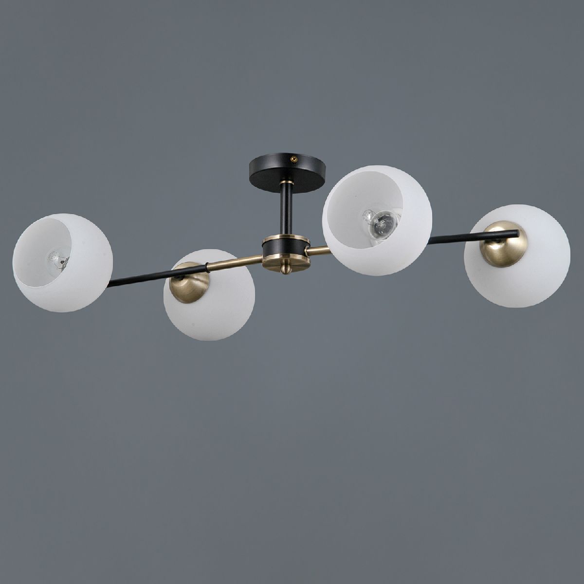 Люстра на штанге Illumico IL0469-4CSQ-24 BK AB LIBRA Люстра на штанге Illumico IL0469-4CSQ-24 BK AB LIBRA