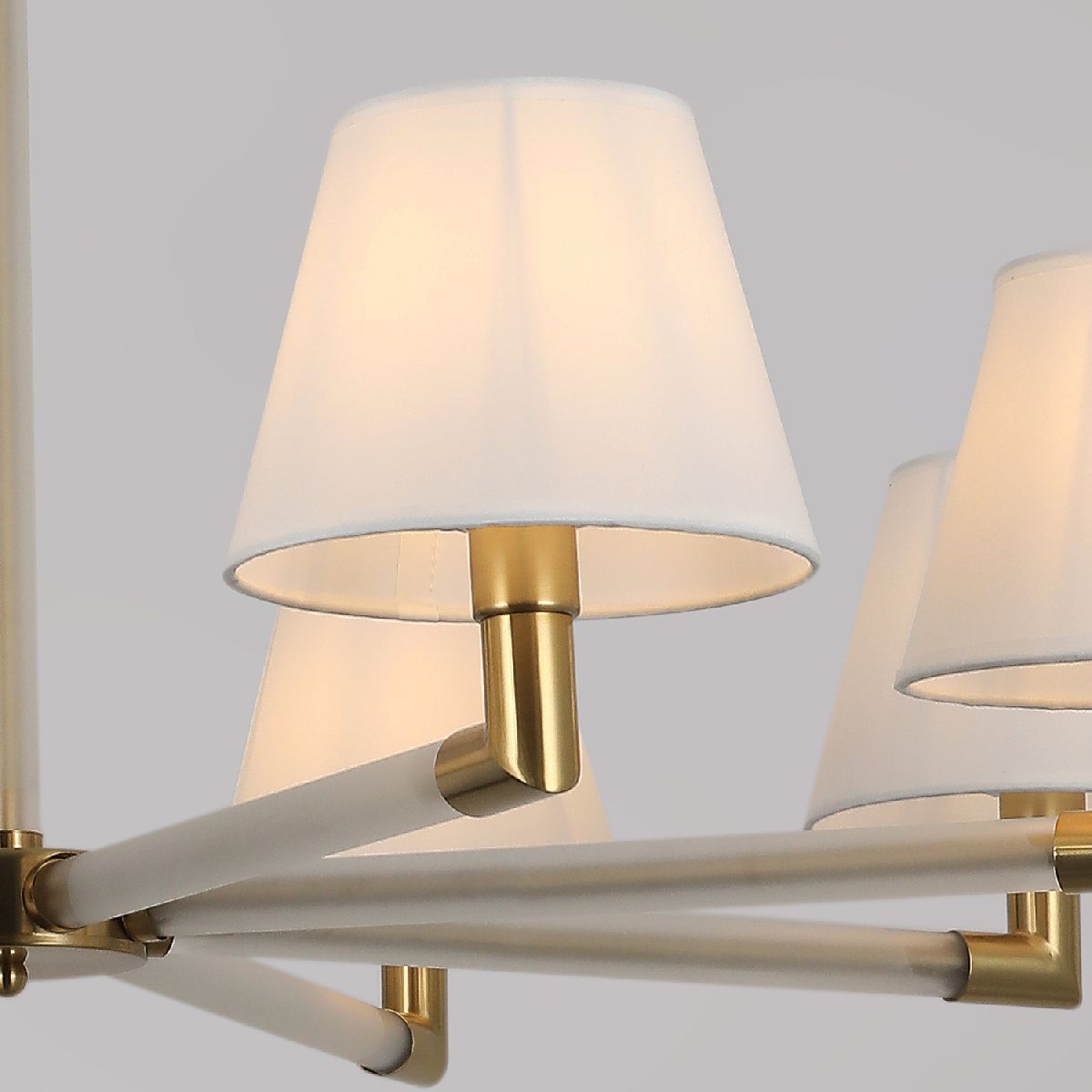 Люстра на штанге Illumico IL0501-8P-79 BRASS Люстра на штанге Illumico IL0501-8P-79 BRASS