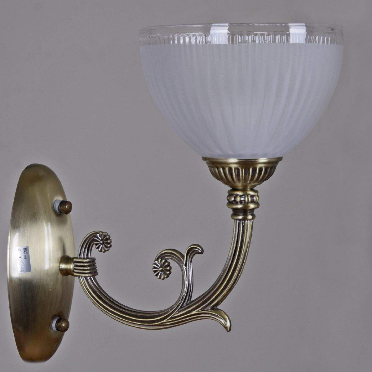 Бра Illumico IL9939-1WSQ-24 AB CAPELLA Бра Illumico IL9939-1WSQ-24 AB CAPELLA