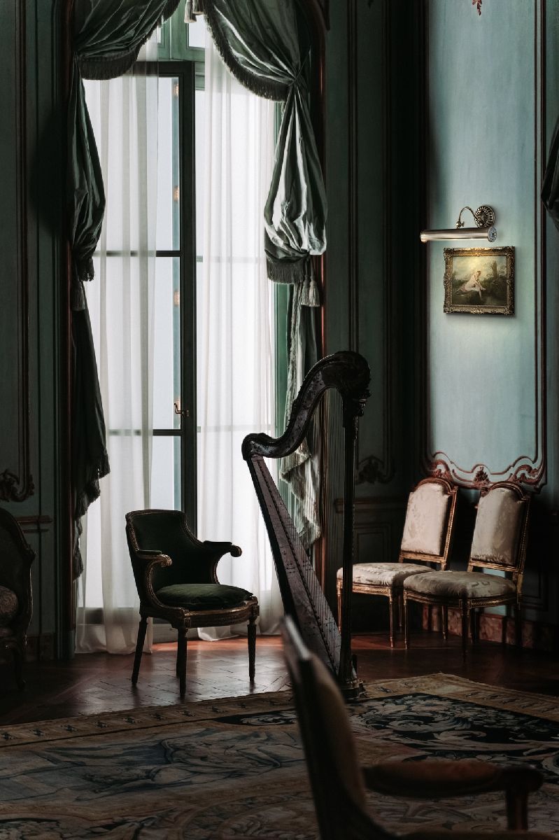Подсветка для картин Maytoni Renoir PIC118-22-R Подсветка для картин Maytoni Renoir PIC118-22-R