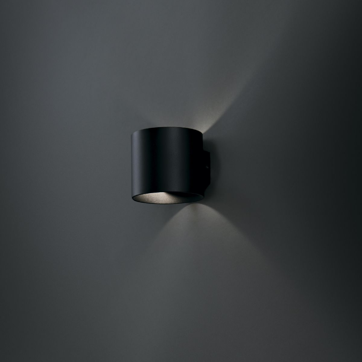 Бра Maytoni Rond C066WL-01B Бра Maytoni Rond C066WL-01B