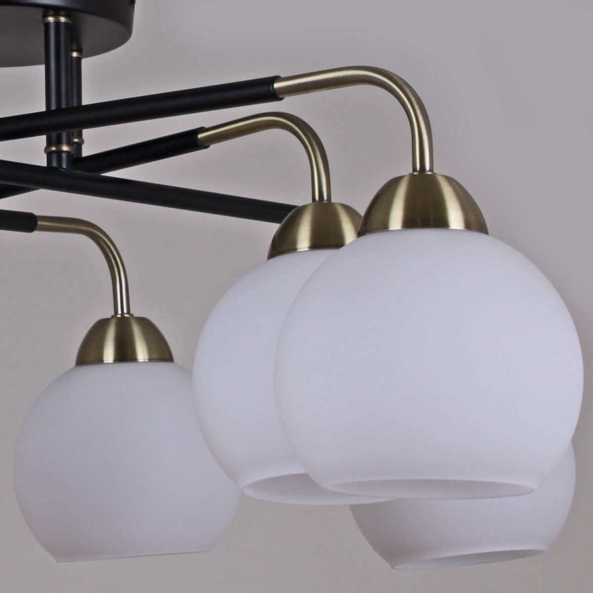 Люстра на штанге Illumico IL0252-8CSQ-79 BK AB Люстра на штанге Illumico IL0252-8CSQ-79 BK AB