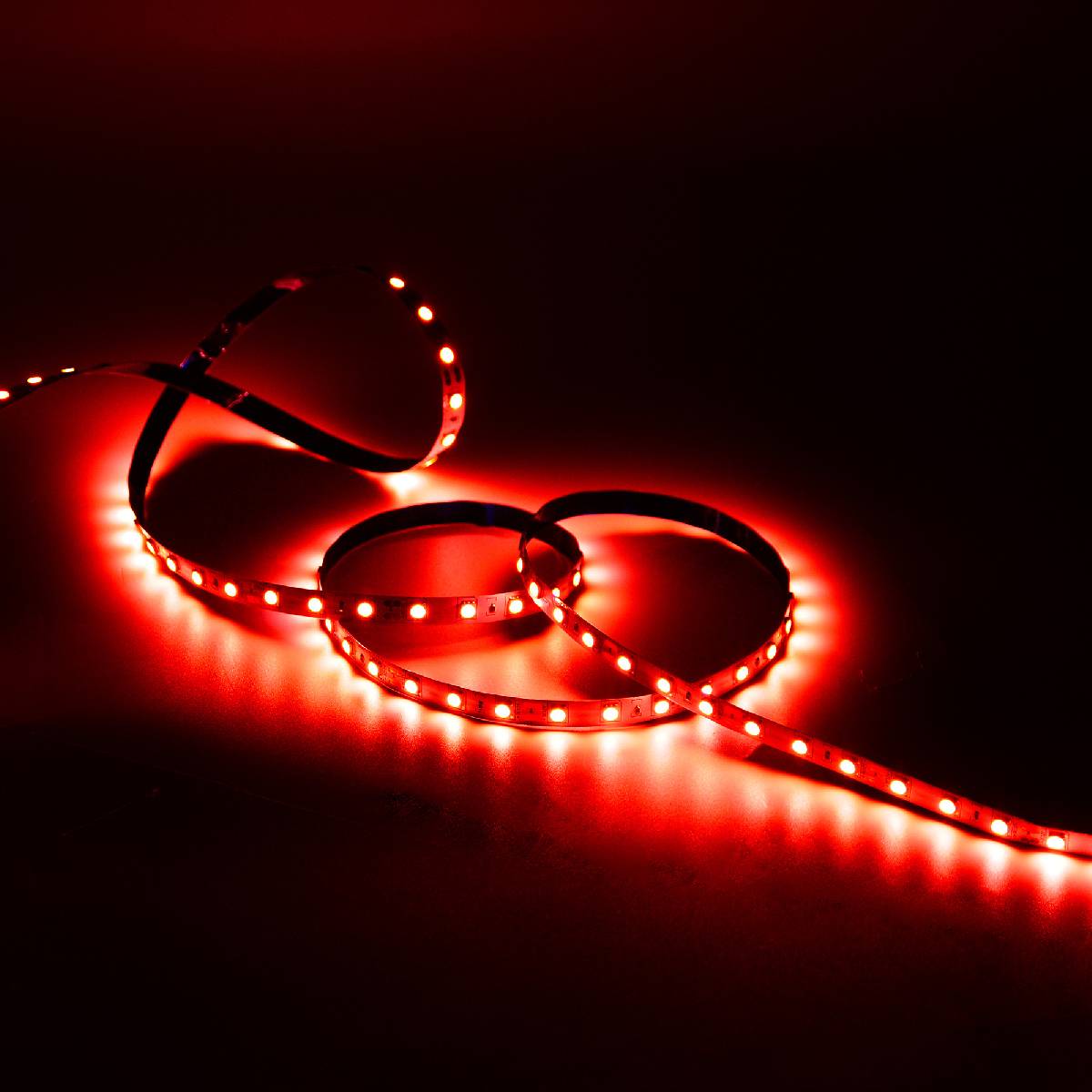 Светодиодная лента Gauss 4,8W/m 60LED/m 2835SMD красный 5M 312000705 Светодиодная лента Gauss 4,8W/m 60LED/m 2835SMD красный 5M 312000705