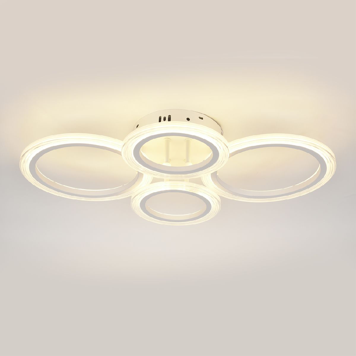 Потолочная люстра Escada Avani 10258/4LED Потолочная люстра Escada Avani 10258/4LED