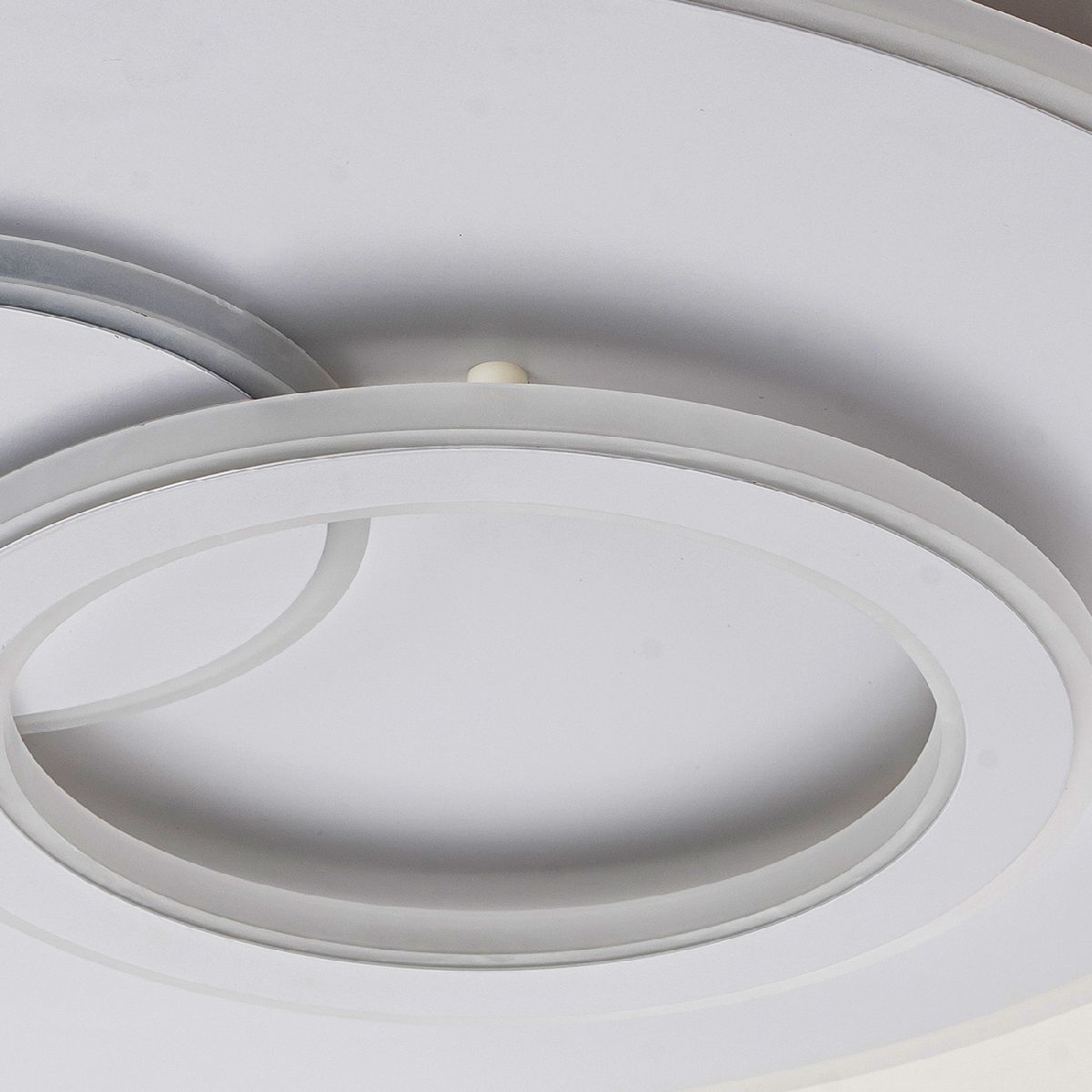 Потолочная люстра Escada Rung 10296/3LED Потолочная люстра Escada Rung 10296/3LED