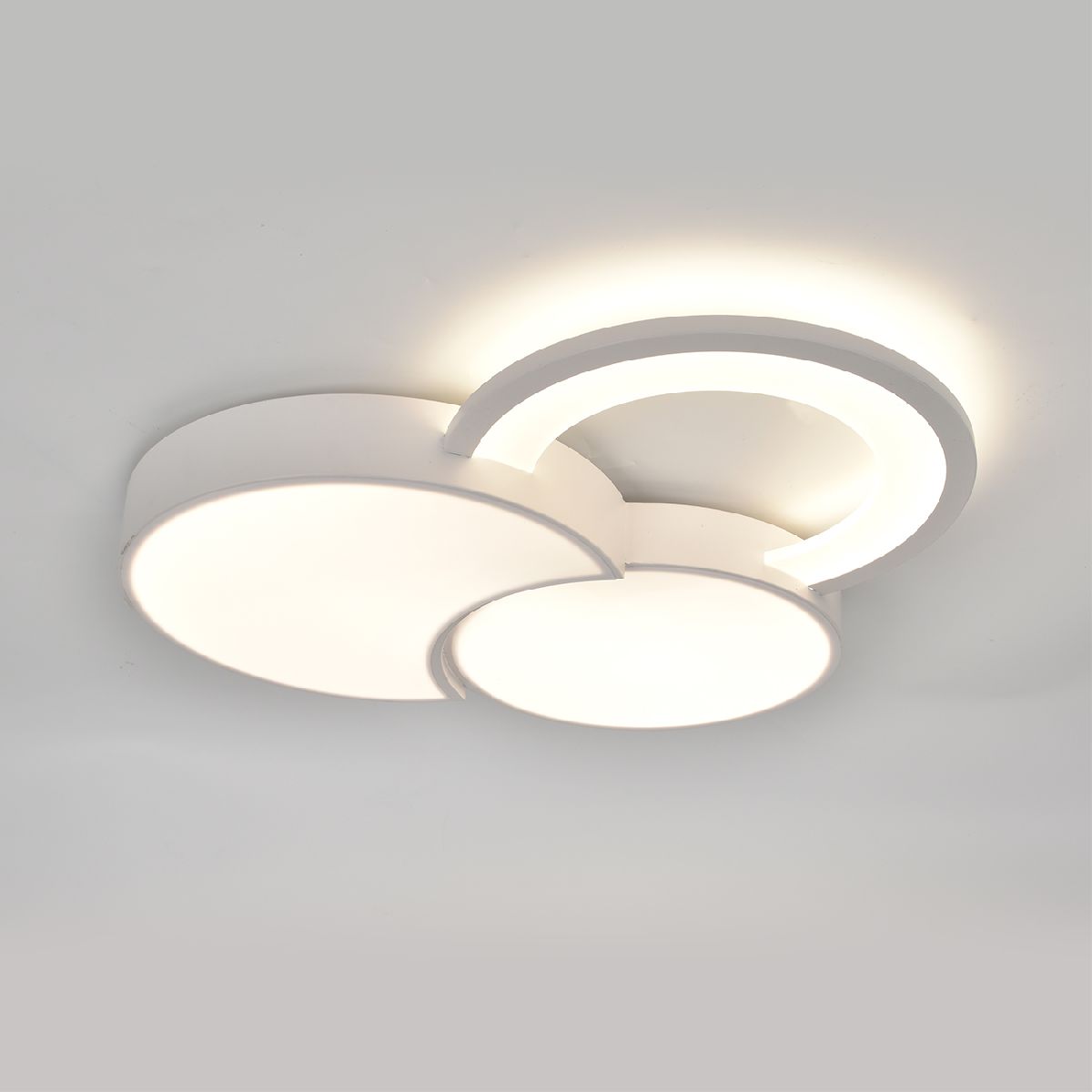 Потолочный светильник Escada Streamline 10286/3LED Потолочный светильник Escada Streamline 10286/3LED
