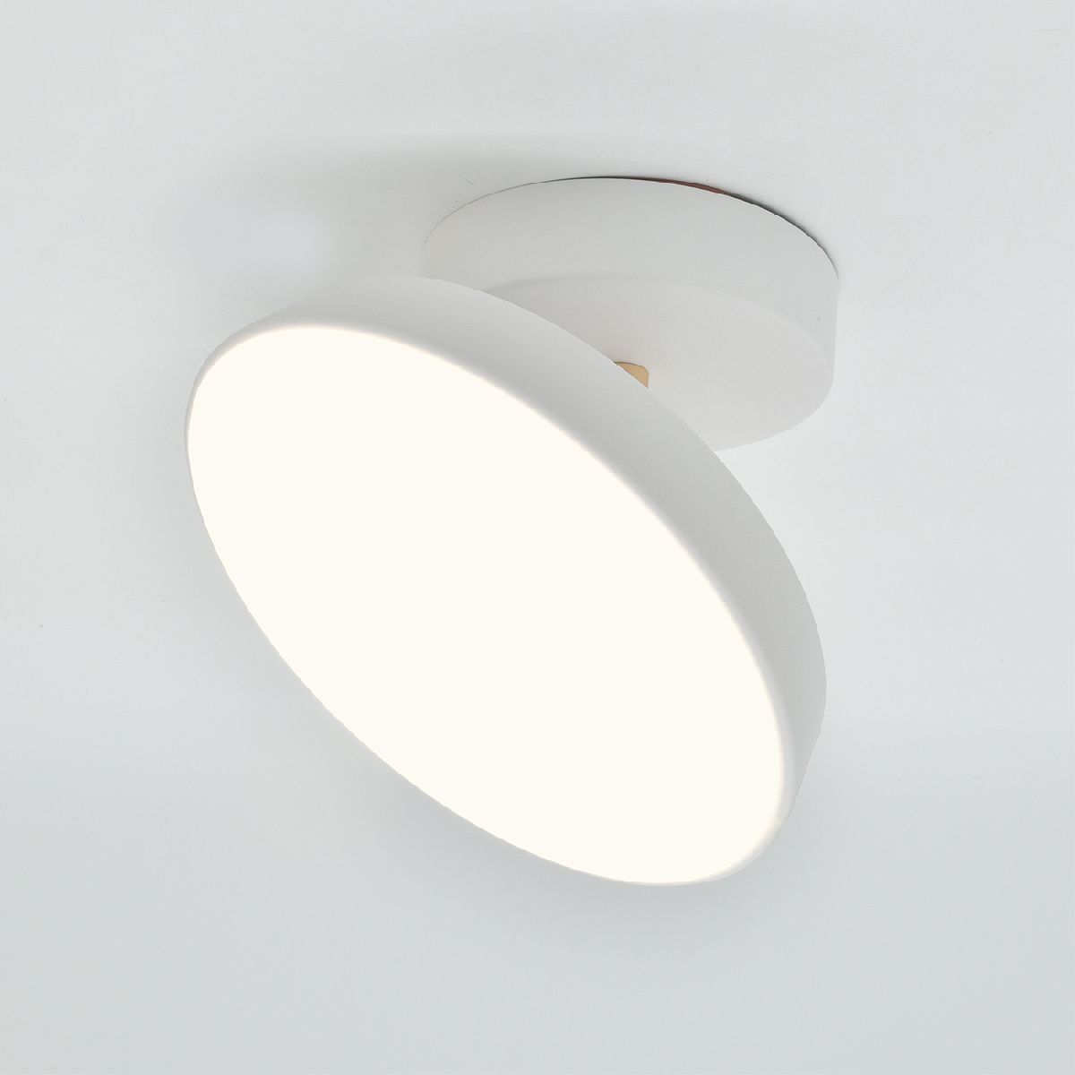 Потолочный светильник Escada 20023SMA/01LED WH Потолочный светильник Escada 20023SMA/01LED WH