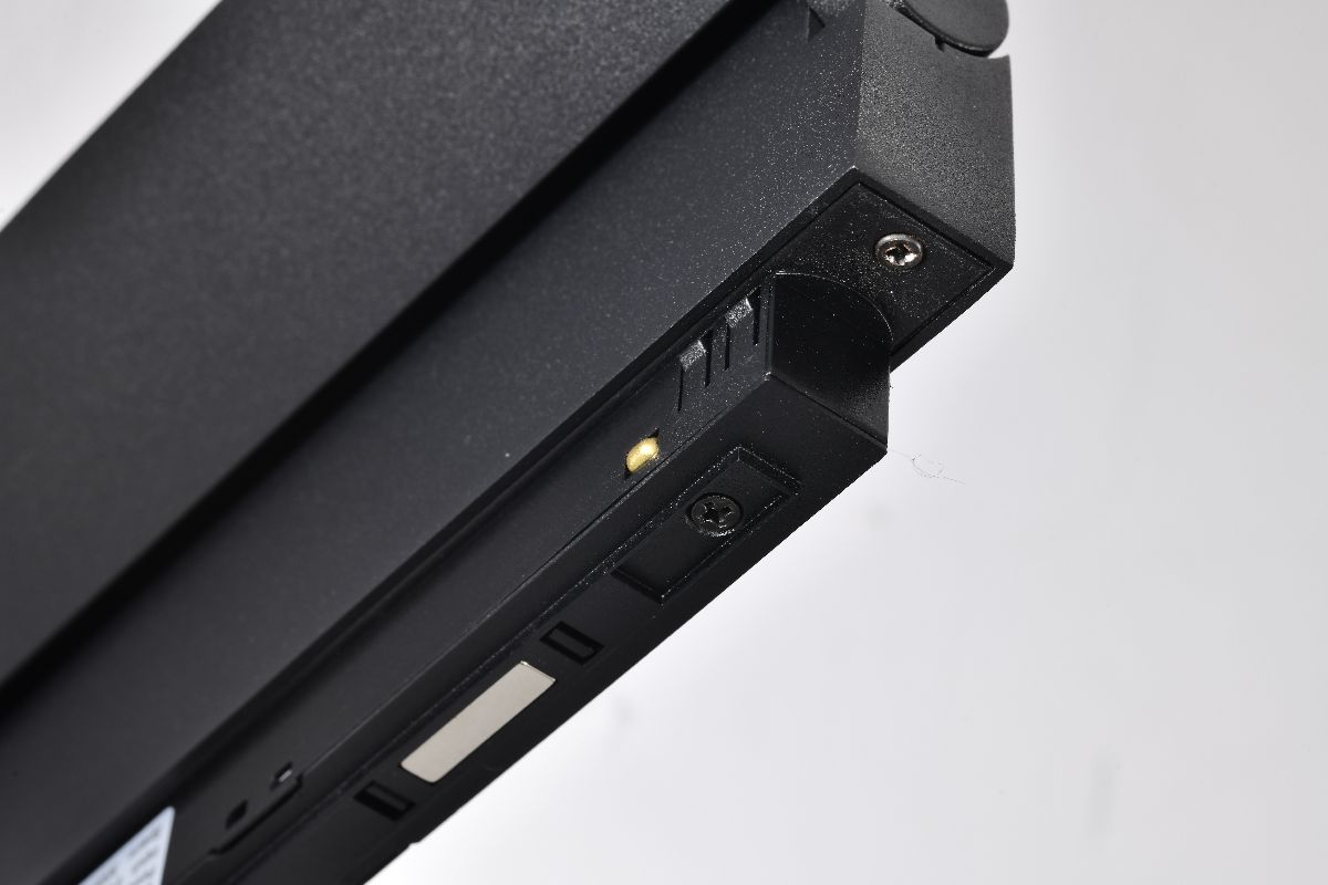 Трековый магнитный светильник Myfar FlowPoint MT0213-12W4K-B Трековый магнитный светильник Myfar FlowPoint MT0213-12W4K-B