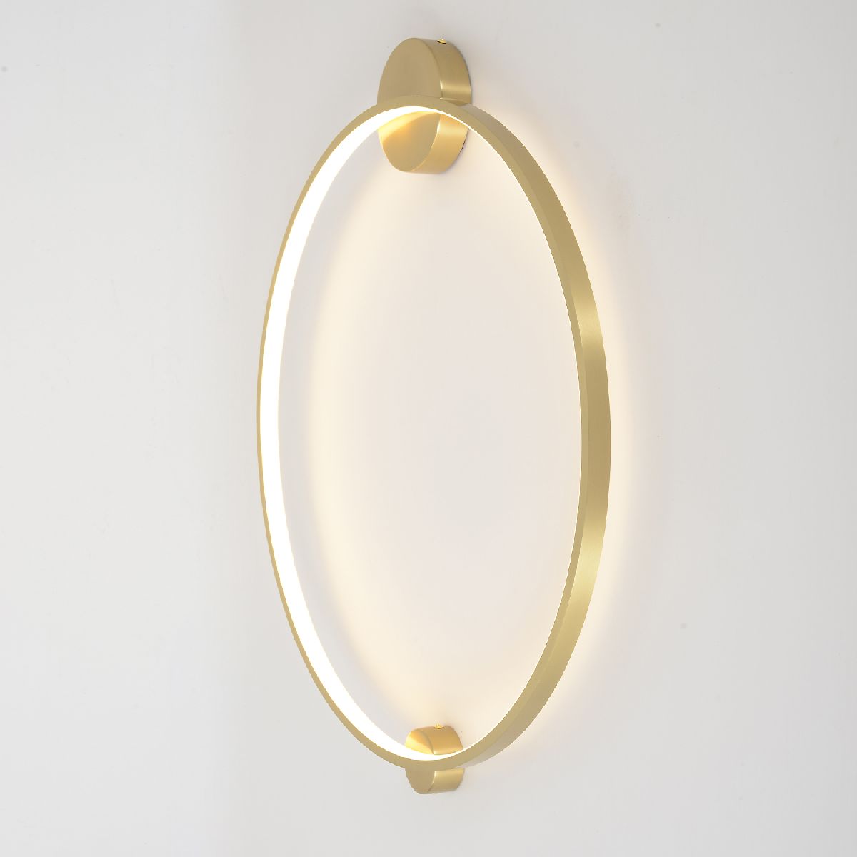 Настенный светильник Crystal Lux REAL AP26W LED BRASS Настенный светильник Crystal Lux REAL AP26W LED BRASS