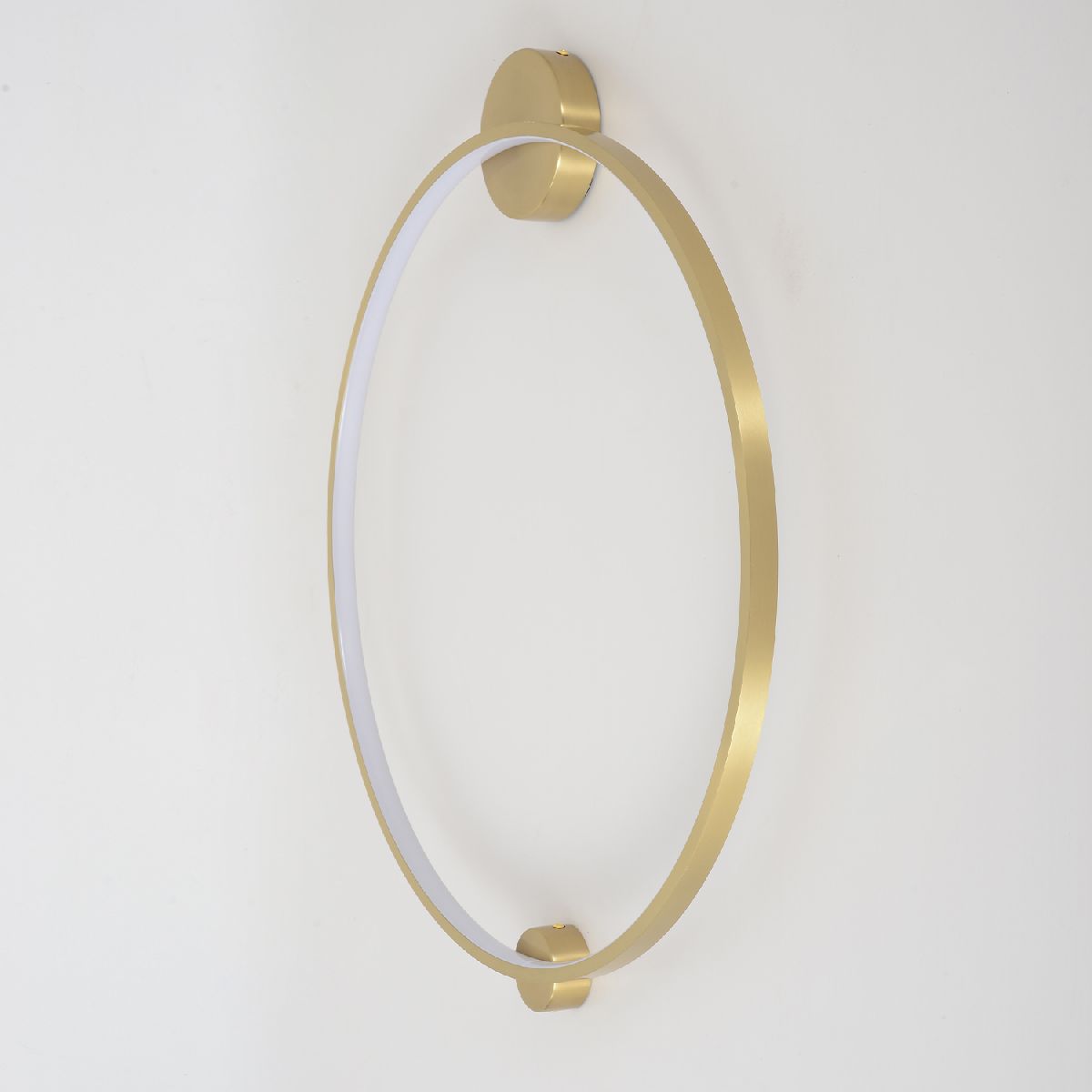 Настенный светильник Crystal Lux REAL AP26W LED BRASS Настенный светильник Crystal Lux REAL AP26W LED BRASS