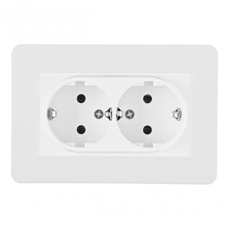Розетка двойная с/з и шторками Arte Milano SET16-double-40-2 white