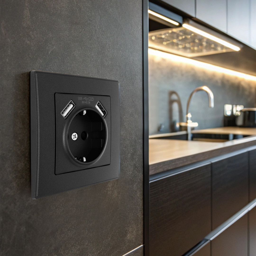 Комплект розетки с/з и шторками + USB и рамкой Arte Milano SET06-1-47-1 black Комплект розетки с/з и шторками + USB и рамкой Arte Milano SET06-1-47-1 black