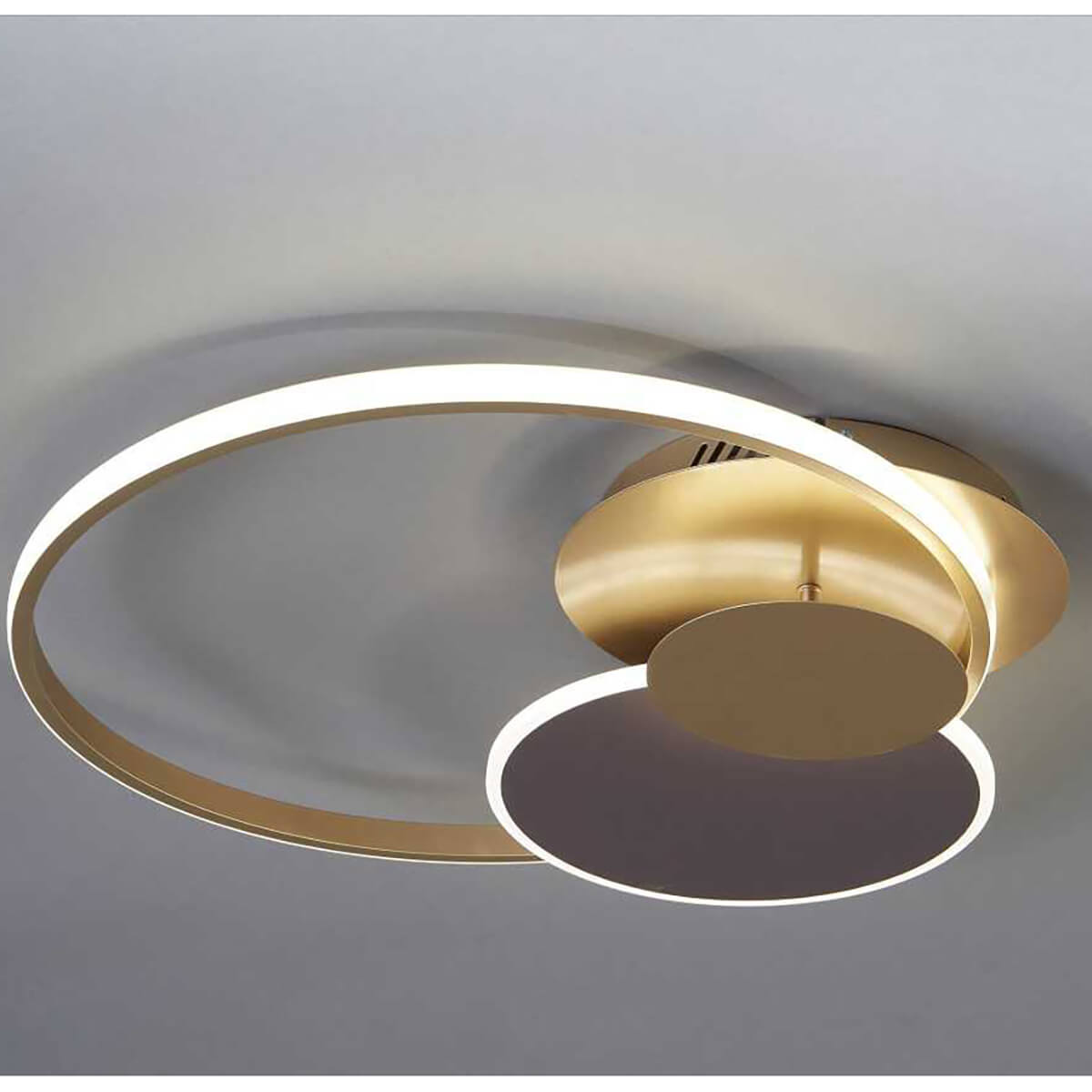 Потолочный светодиодный светильник Escada Pleiades 10247/3LED Потолочный светодиодный светильник Escada Pleiades 10247/3LED