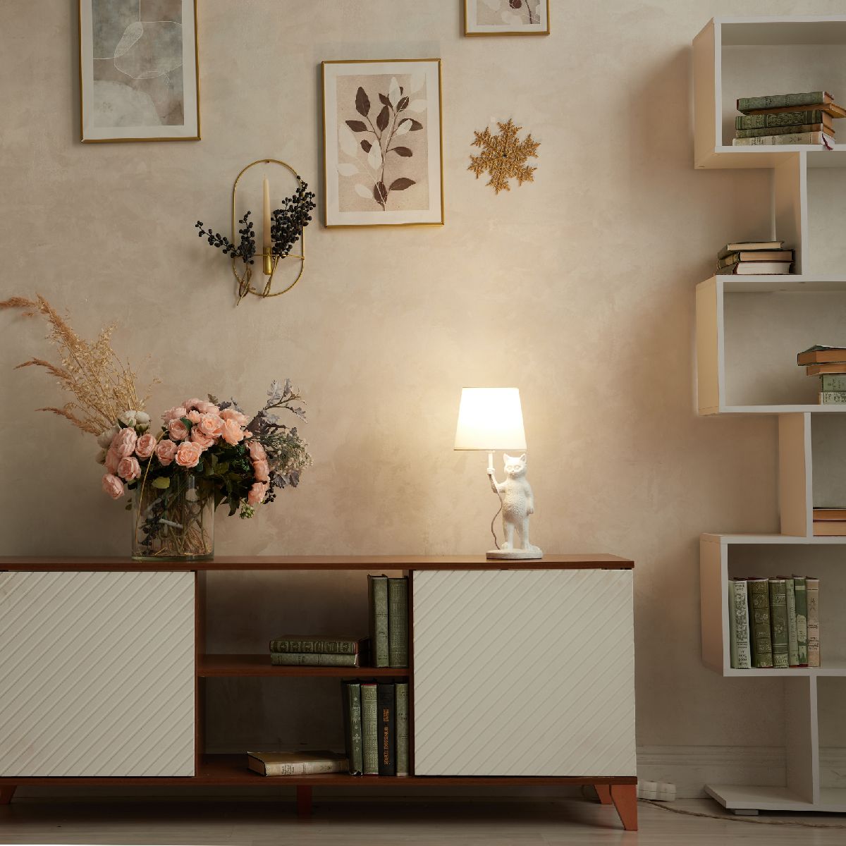 Настольная лампа Uniel UML-B465 E14 WHITE UL-00011382 Настольная лампа Uniel UML-B465 E14 WHITE UL-00011382