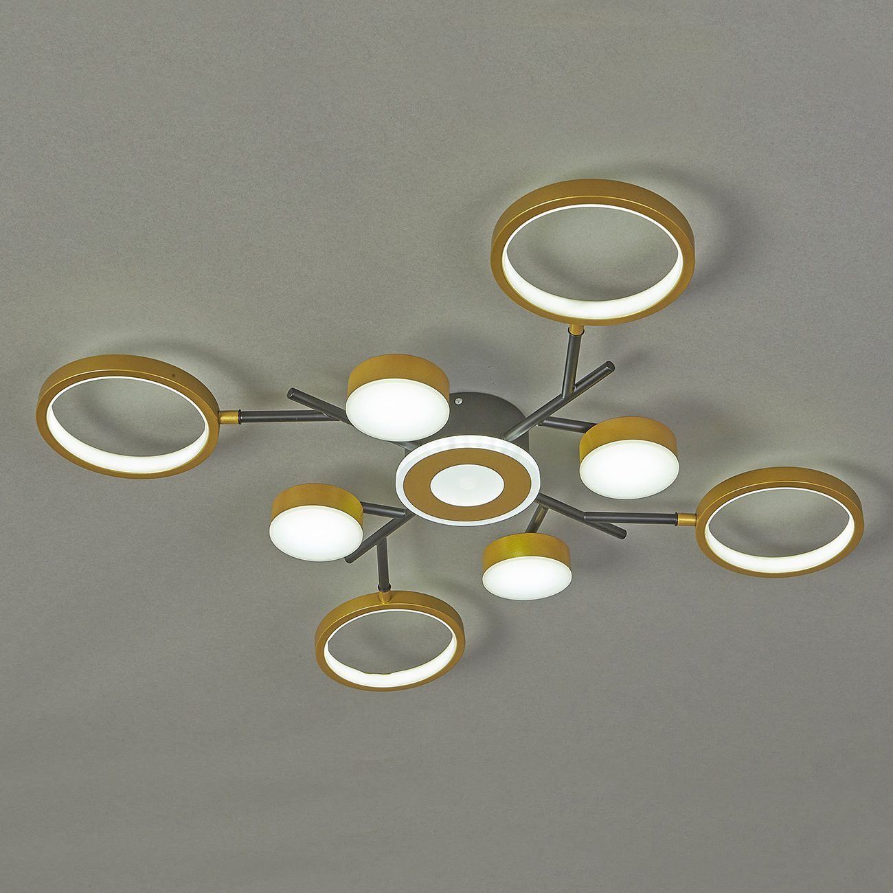 Потолочная светодиодная люстра Escada Optimal 10206/9LED Потолочная светодиодная люстра Escada Optimal 10206/9LED