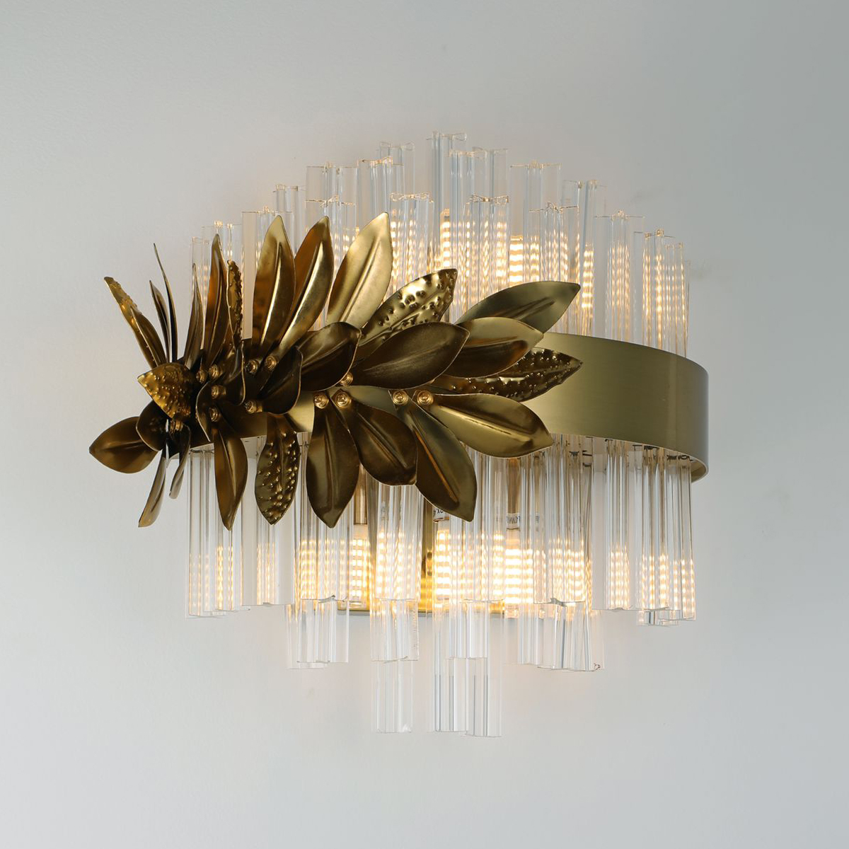 Настенный светильник DeLight Collection 17966-1W gold Настенный светильник DeLight Collection 17966-1W gold